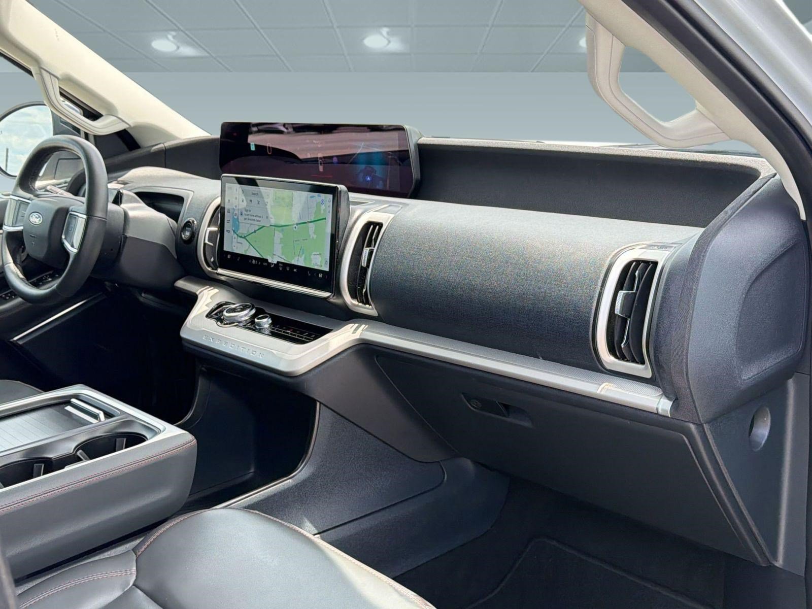Certified 2025 Ford Expedition Max Active AWD/4WD image 30