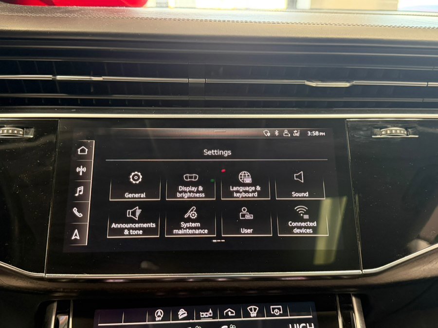 Used 2020 Audi Q8 Prestige w/ Prestige Package AWD/4WD image 57