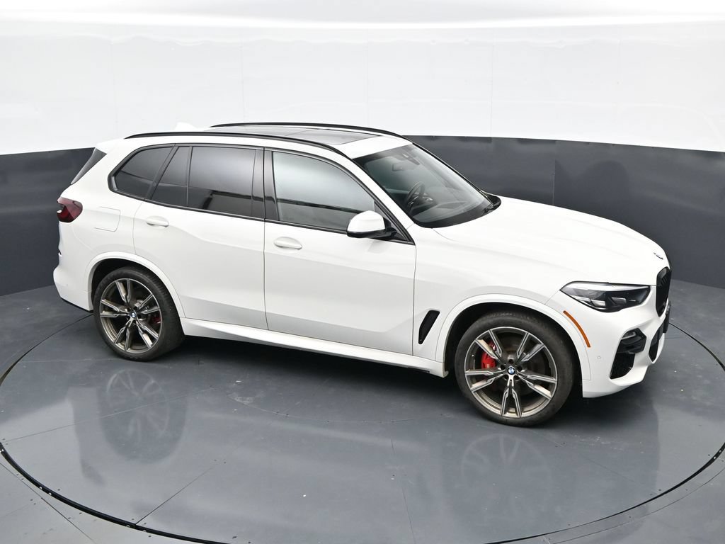 Used 2021 BMW X5 M50i AWD/4WD image 32