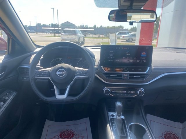 New 2025 Nissan Altima 2.5 SV w/ SV Special Edition Package image 14