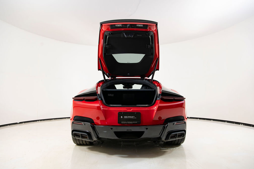 Certified 2025 Ferrari 12Cilindri image 32