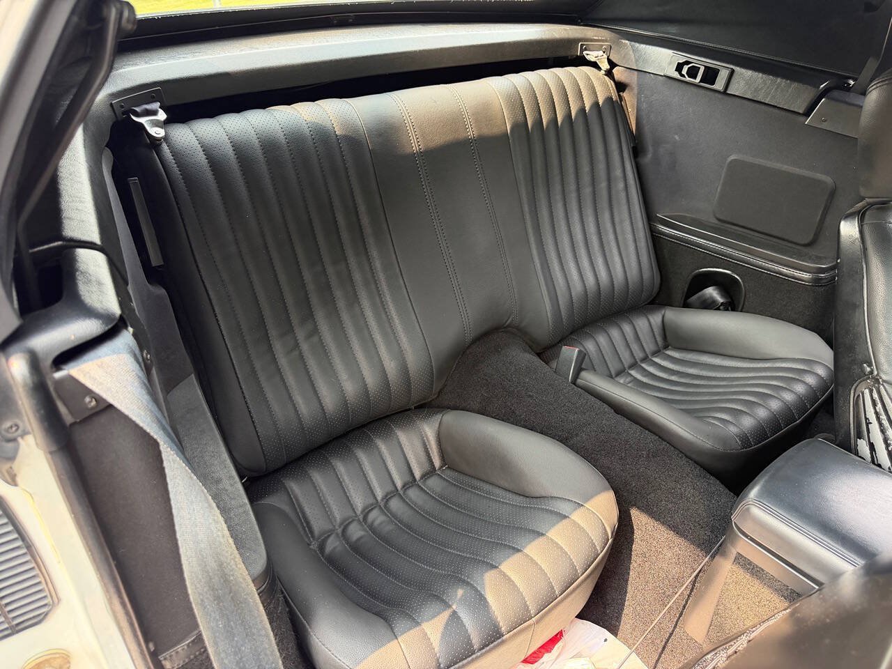 Used 1991 Chevrolet Camaro Z28 RWD image 16