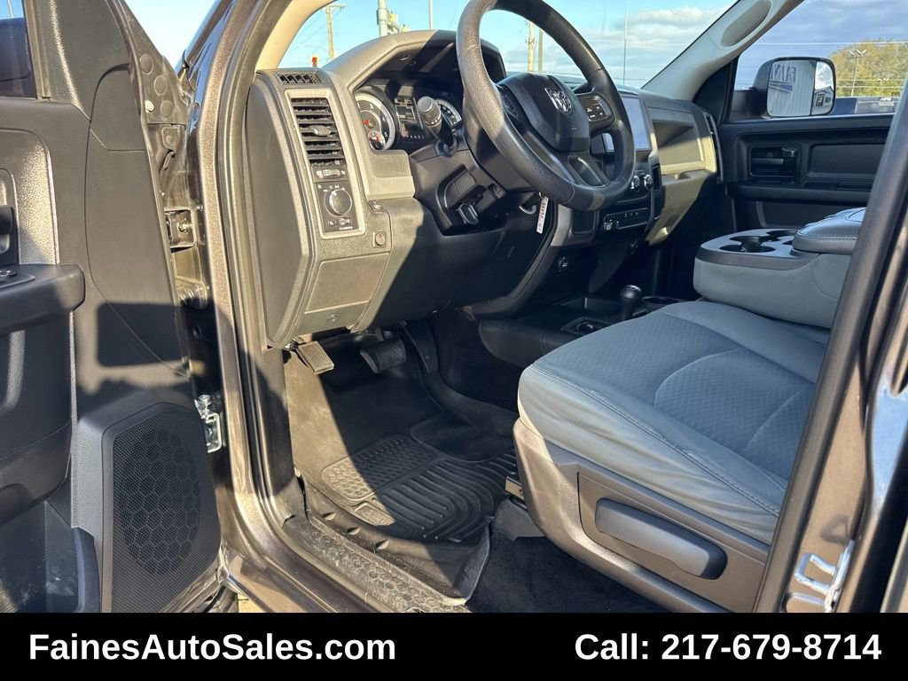 Used 2016 RAM 2500 Tradesman w/ Chrome Appearance Group image 89
