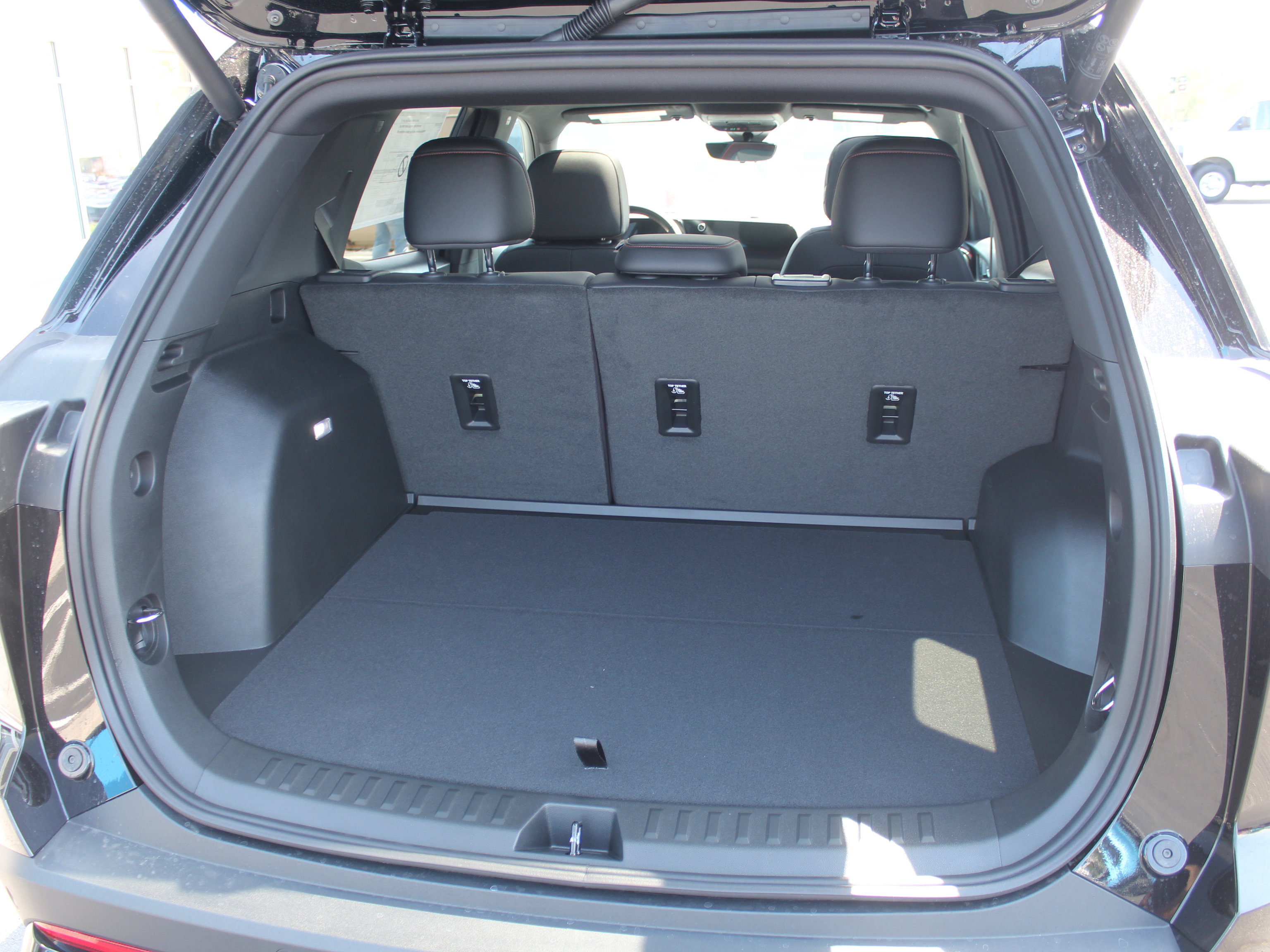 New 2026 Chevrolet Equinox RS w/ Convenience Package III AWD/4WD image 18