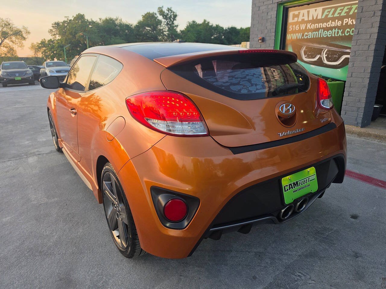 Used 2015 Hyundai Veloster Turbo FWD image 8
