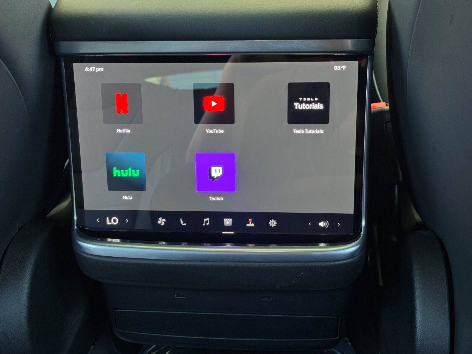 Used 2024 Tesla Model X AWD/4WD image 35