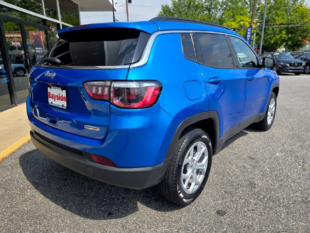 Used 2024 Jeep Compass Latitude AWD/4WD image 36