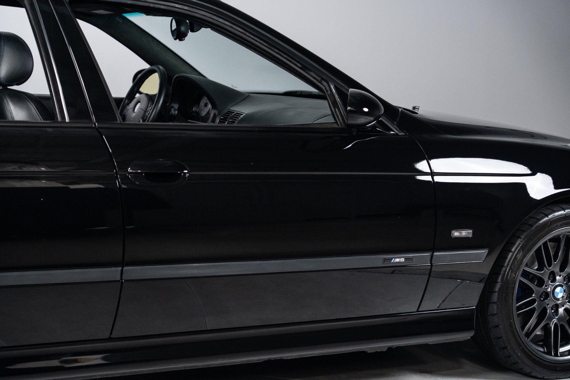 Used 2000 BMW M5 RWD image 25