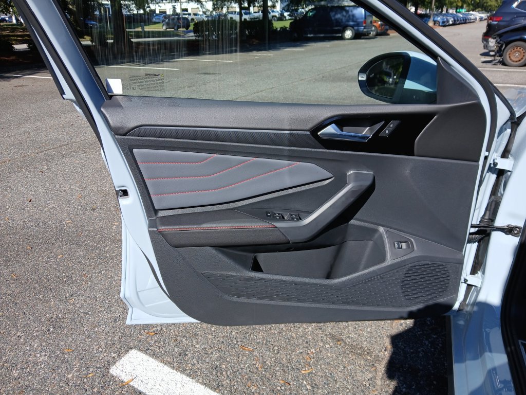 New 2027 Volkswagen Jetta GLI Autobahn FWD image 10