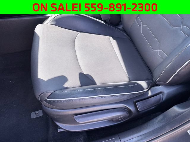 Used 2022 Kia Forte GT-Line w/ GT-Line Premium Package FWD image 9