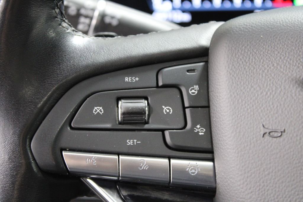 Used 2024 Cadillac Escalade ESV Sport RWD image 38