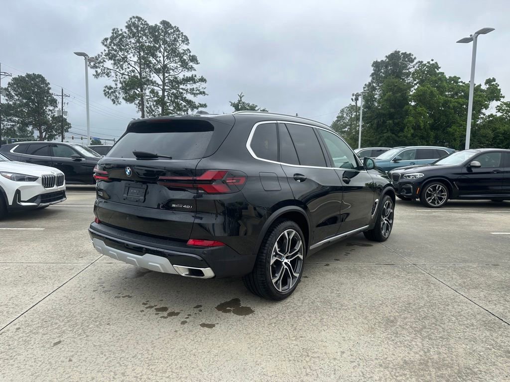 Certified 2026 BMW X5 sDrive40i w/ Parking Assistance Package RWD image 3