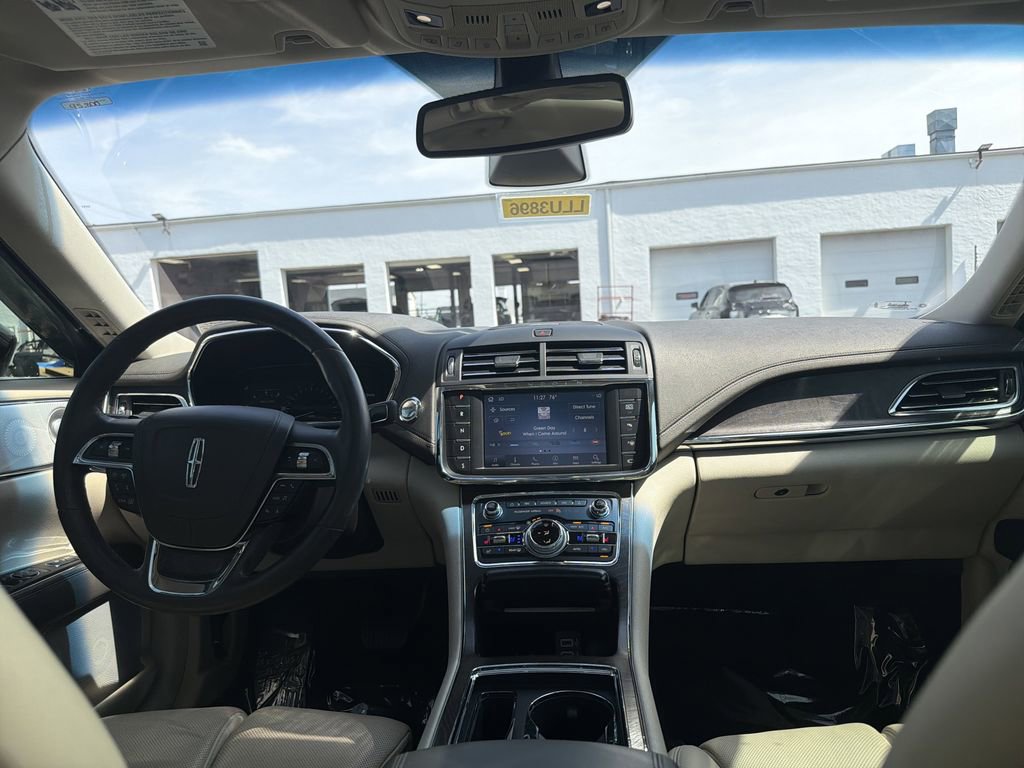 Used 2019 Lincoln Continental Reserve AWD/4WD image 18