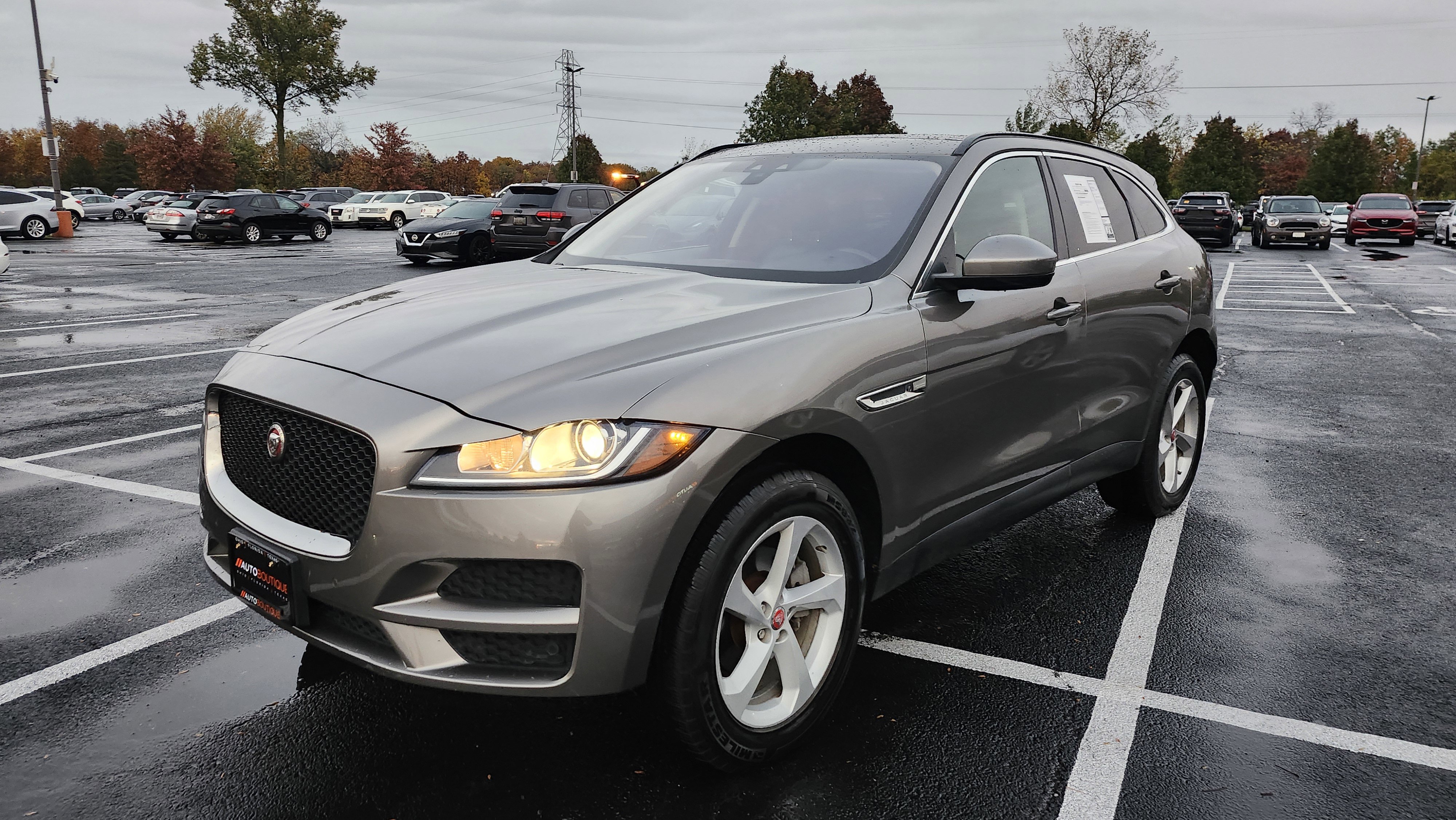 Used 2020 Jaguar F-PACE Premium image 7