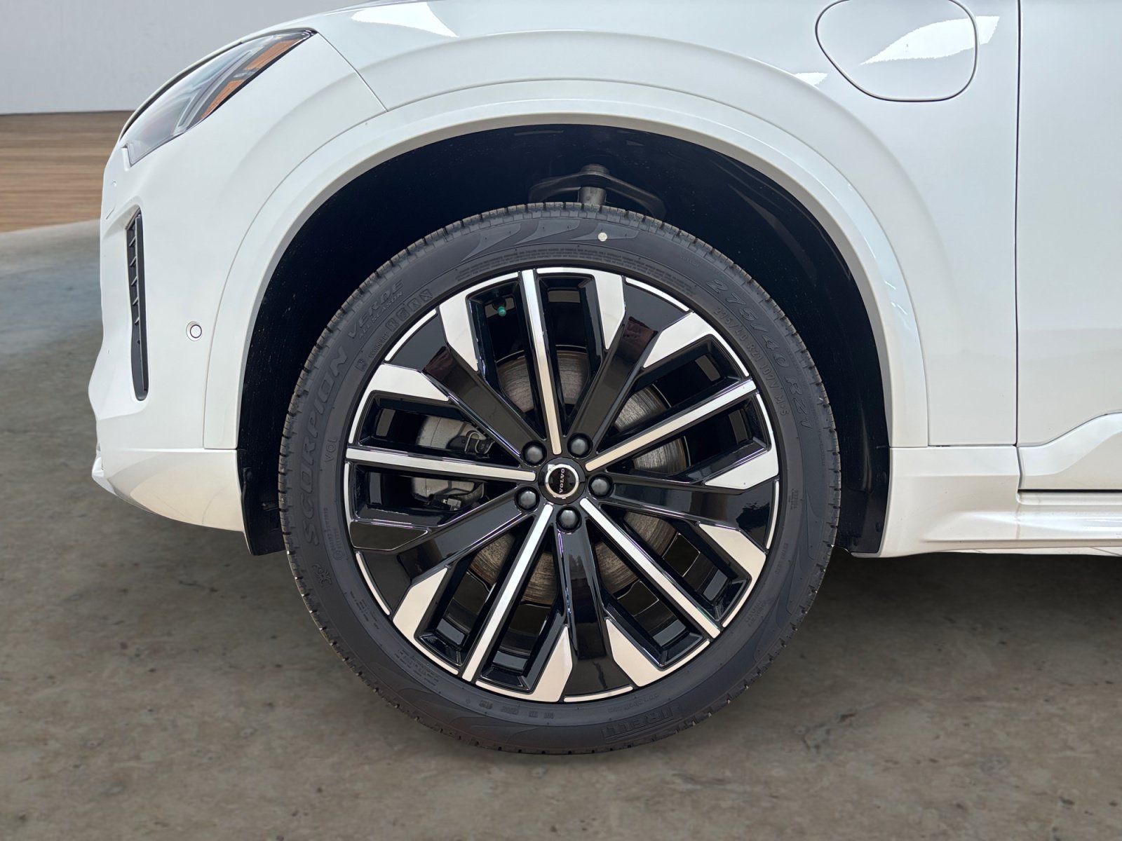 New 2026 Volvo XC90 T8 Ultra w/ Protection Package AWD/4WD image 46