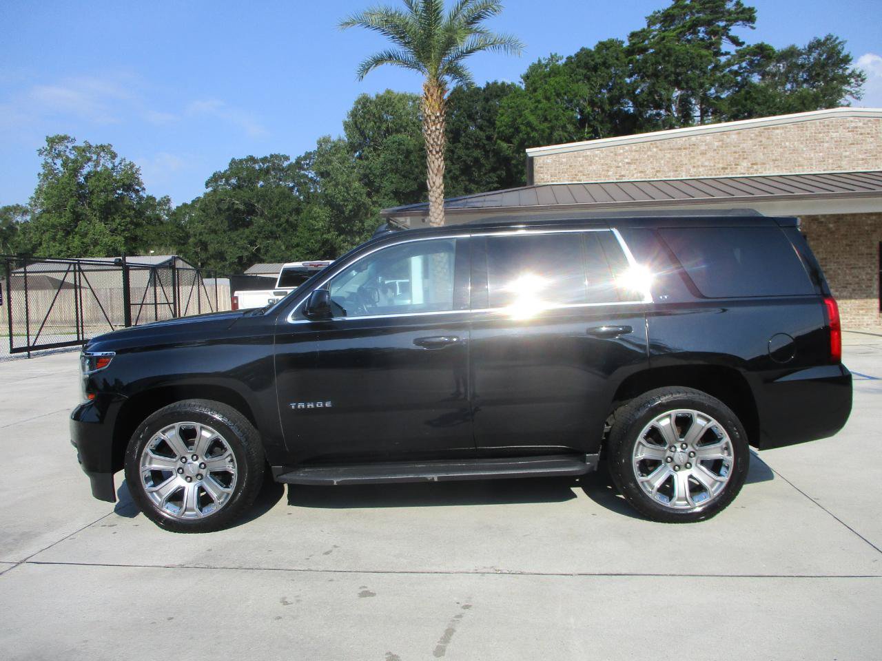 Used 2020 Chevrolet Tahoe LT w/ Luxury Package