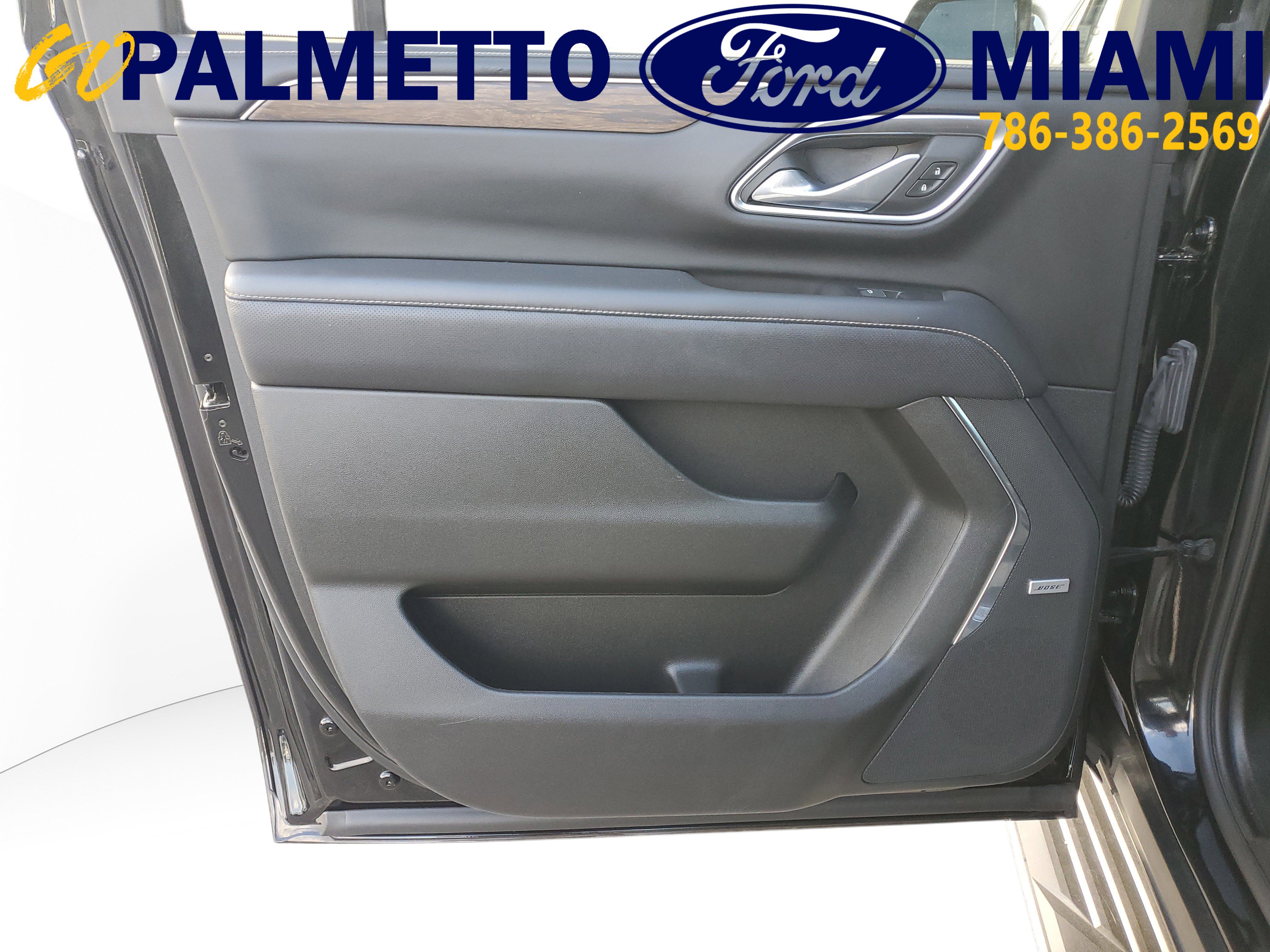 Used 2023 Chevrolet Suburban Premier image 12