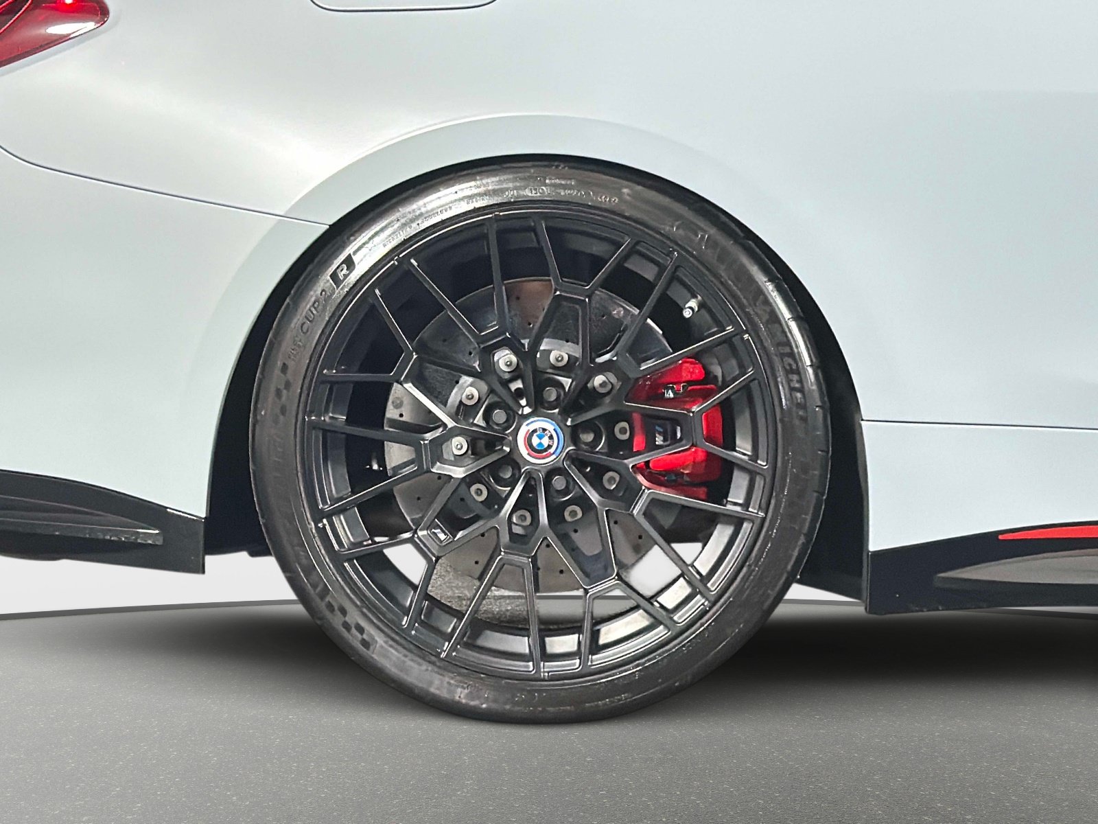 Used 2023 BMW M4 CSL RWD image 5