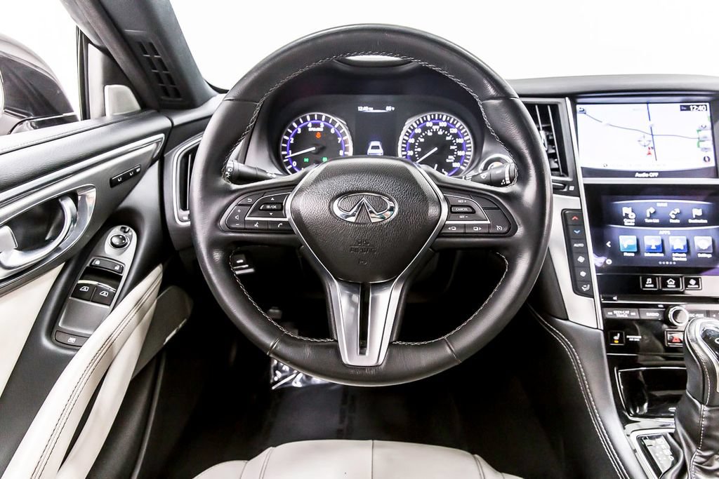 Used 2018 INFINITI Q60 3.0t Luxe w/ Sensory Package 3.0T Luxe RWD image 22