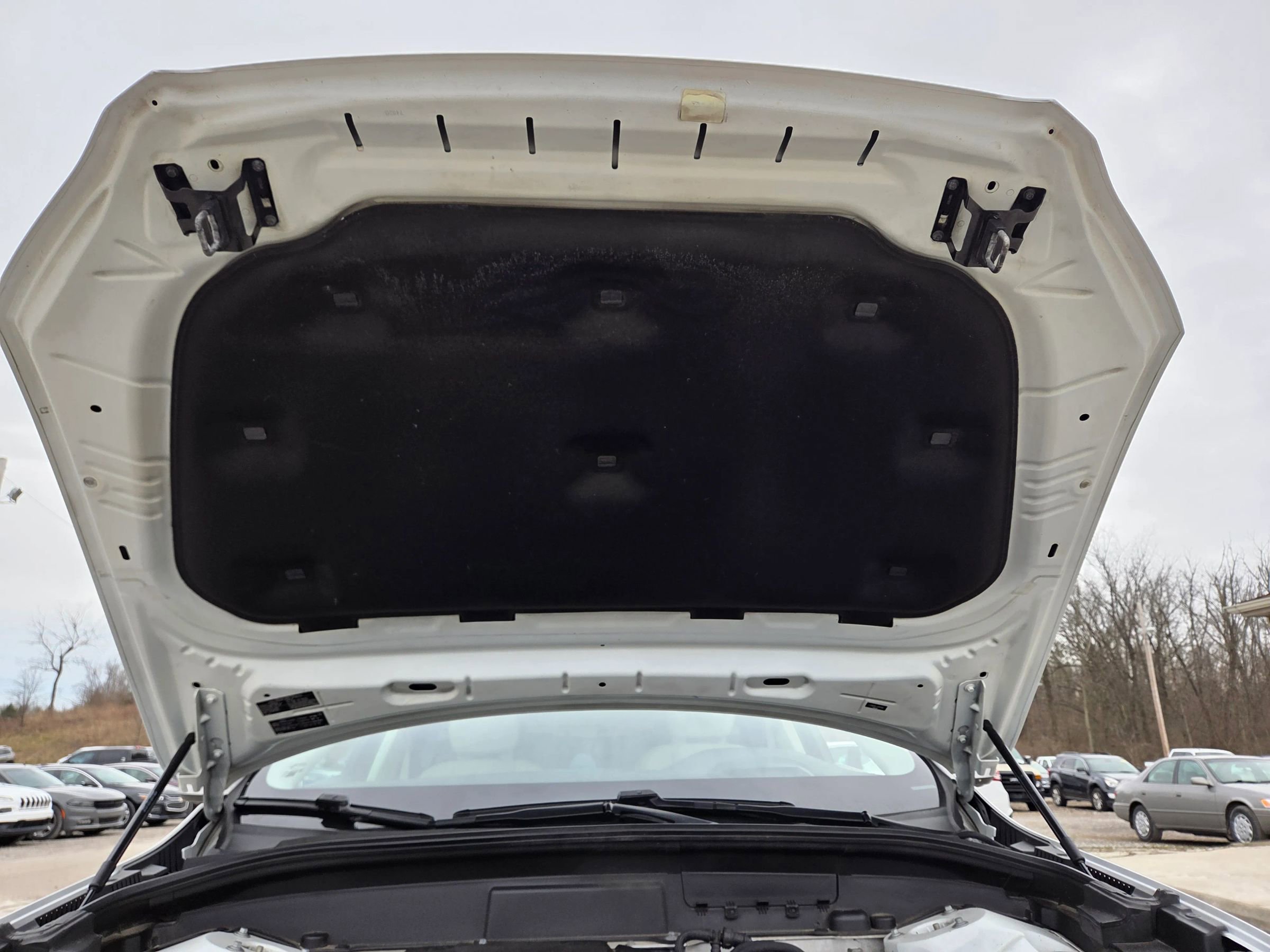 Used 2018 Volvo XC60 T8 Inscription w/ Advanced Package image 28