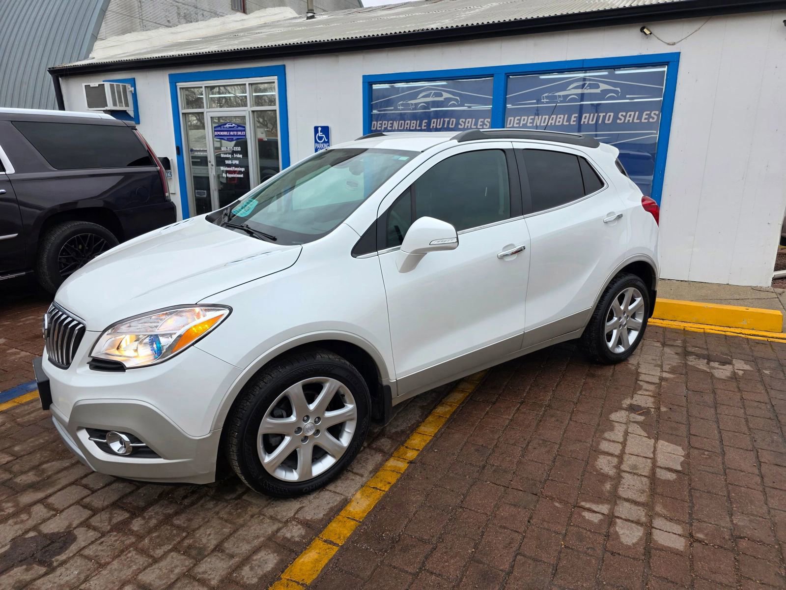 Used 2015 Buick Encore Leather image 1