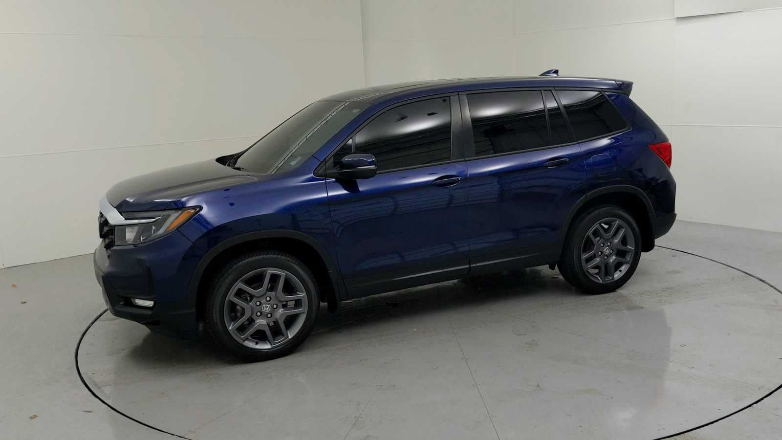 Used 2023 Honda Passport EX-L image 5