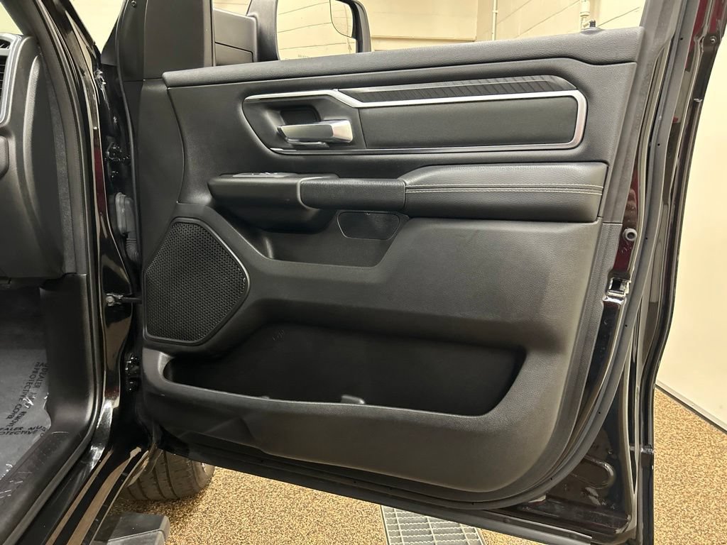 Used 2025 RAM 1500 Big Horn AWD/4WD image 16