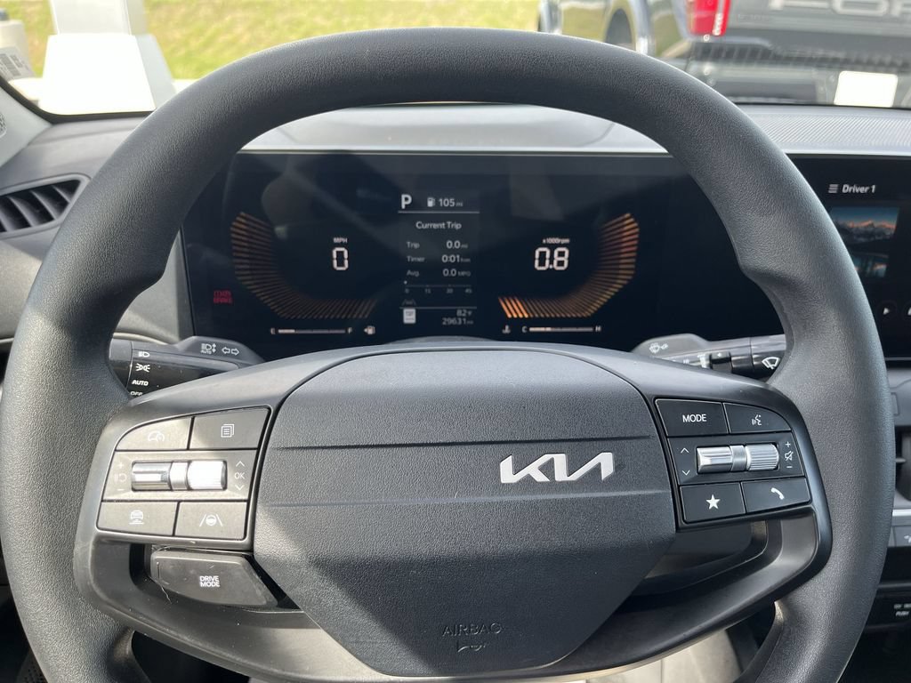 Used 2025 Kia K4 FWD image 14