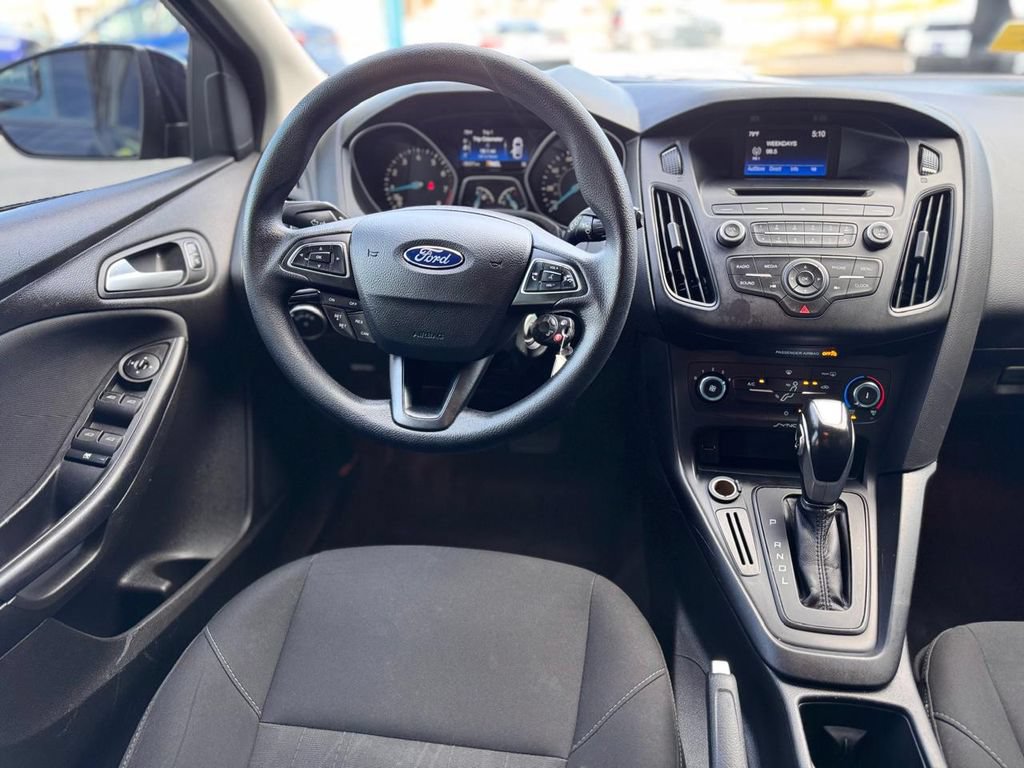 Used 2016 Ford Focus SE FWD image 23