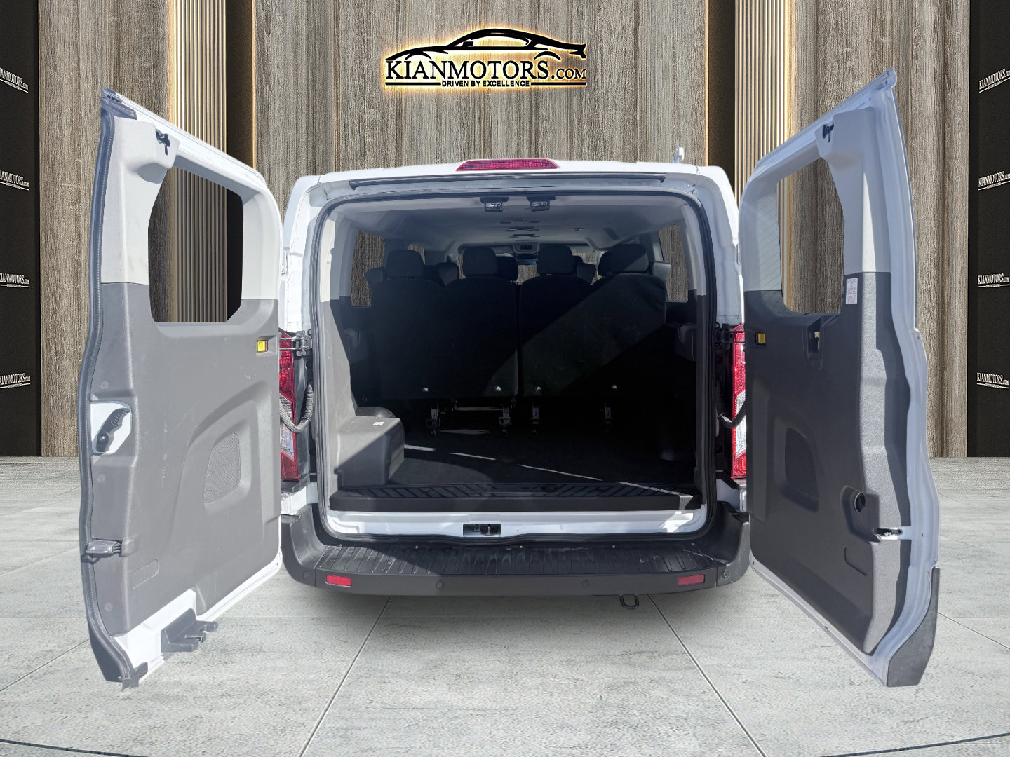 Used 2023 Ford Transit 350 XLT image 58