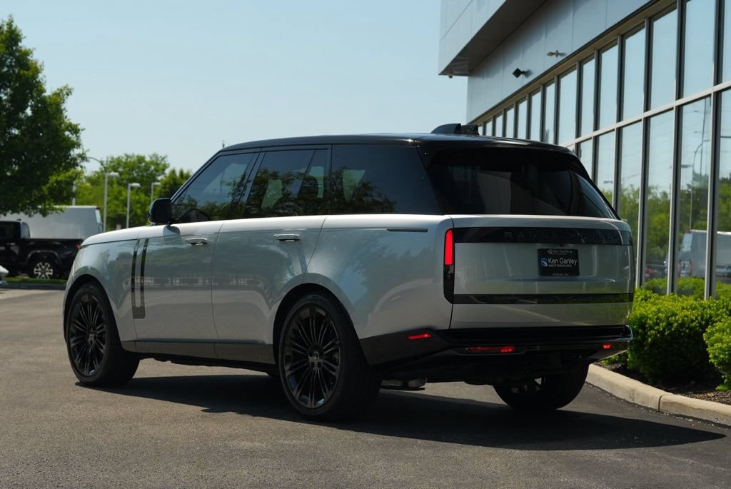 Used 2025 Land Rover Range Rover SE AWD/4WD image 13