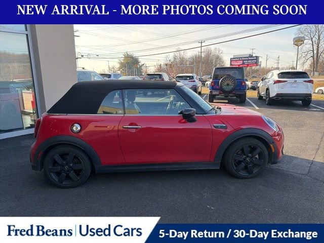 Used 2023 MINI Cooper S w/ Driver Assistance Package image 4