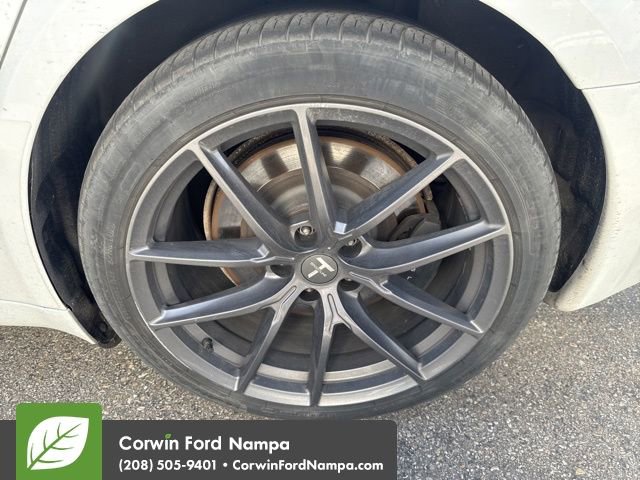 Used 2021 Tesla Model S Plaid image 12