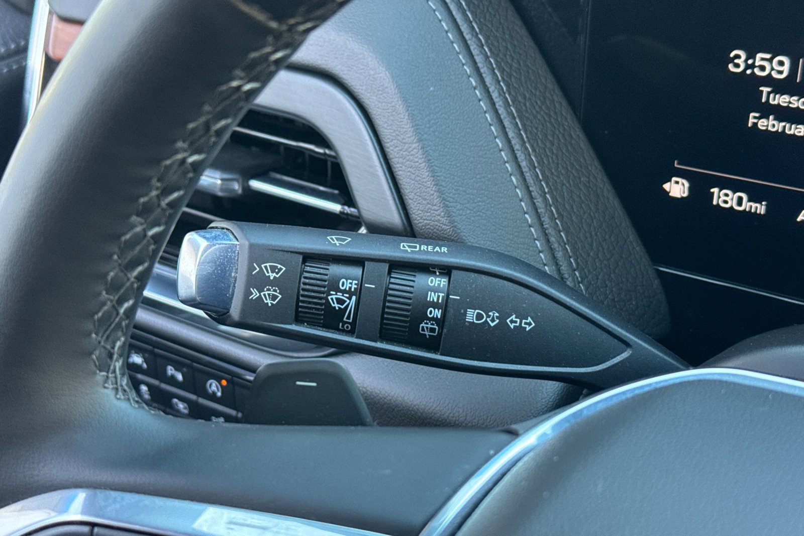 Used 2025 GMC Yukon Denali image 35