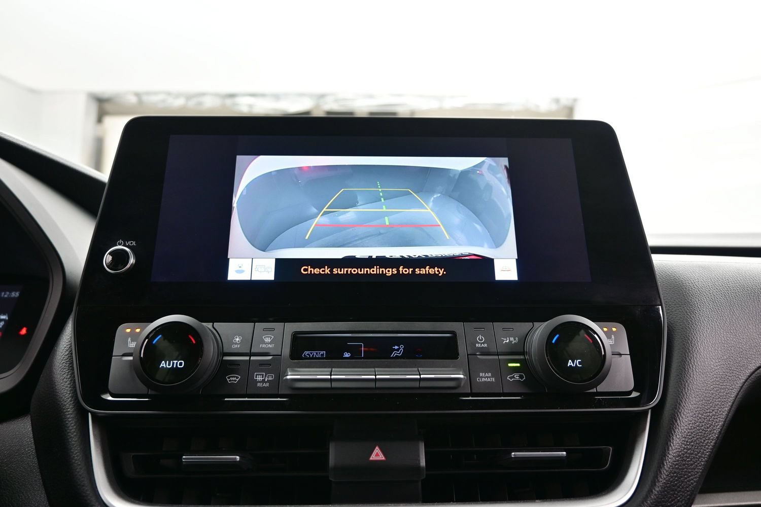 Used 2024 Toyota Grand Highlander AWD image 20