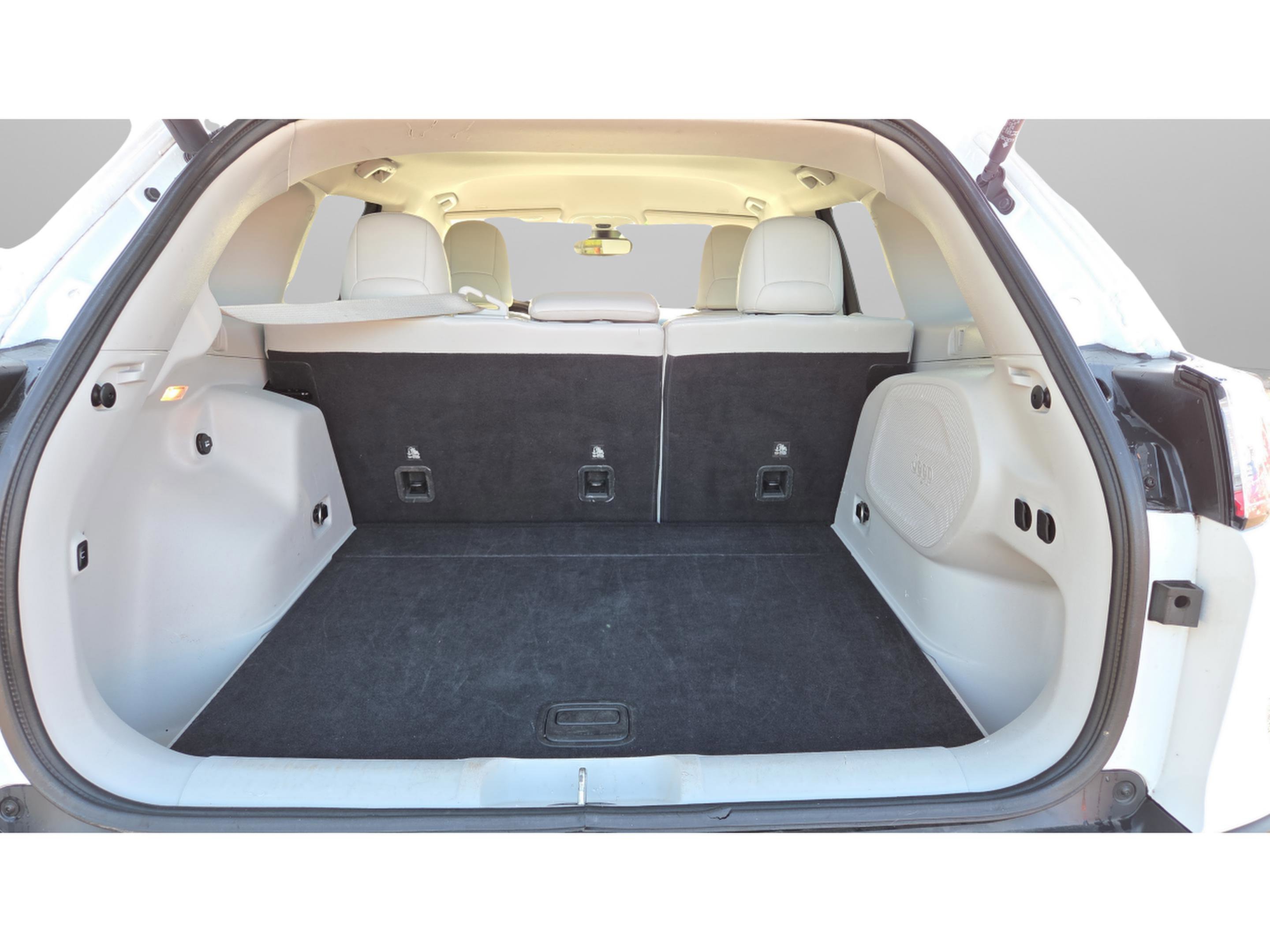Used 2019 Jeep Cherokee Limited image 15