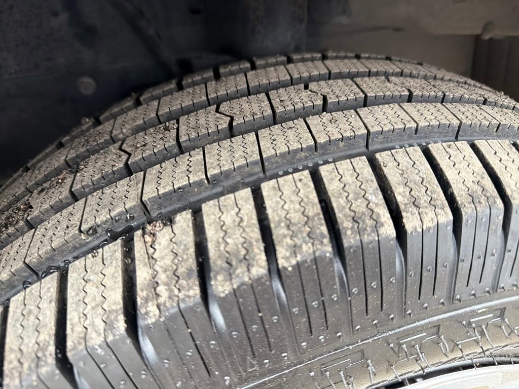 Used 2023 Ford Transit 350 XLT image 31