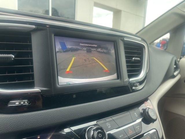 Used 2023 Chrysler Voyager LX image 31