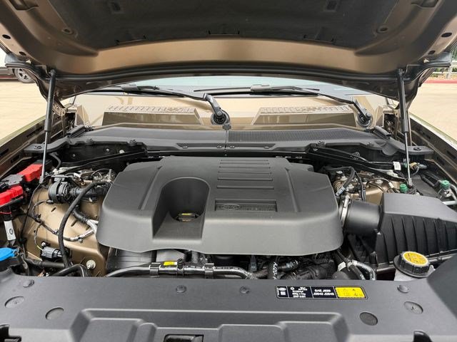New 2026 Land Rover Defender 110 X-Dynamic SE AWD/4WD image 19