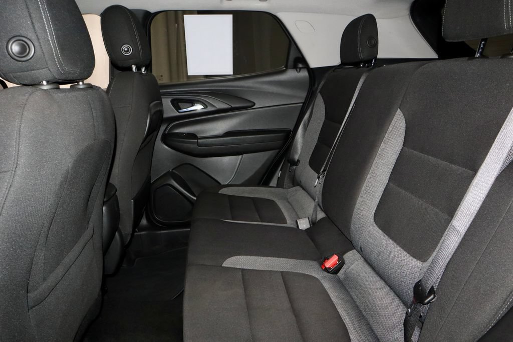 Used 2025 Chevrolet TrailBlazer LT AWD/4WD image 21