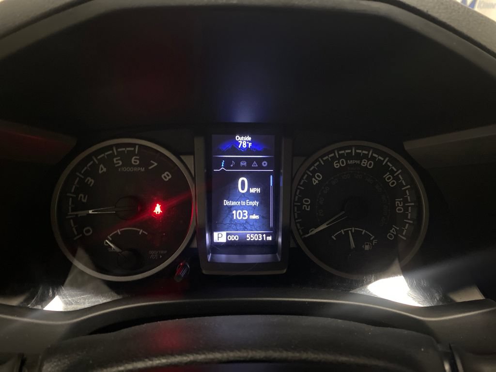 Used 2019 Toyota Tacoma SR5 AWD/4WD image 18