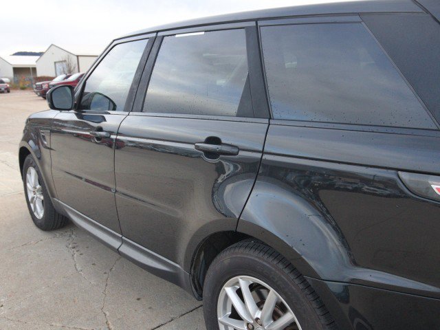 Used 2016 Land Rover Range Rover Sport SE image 8