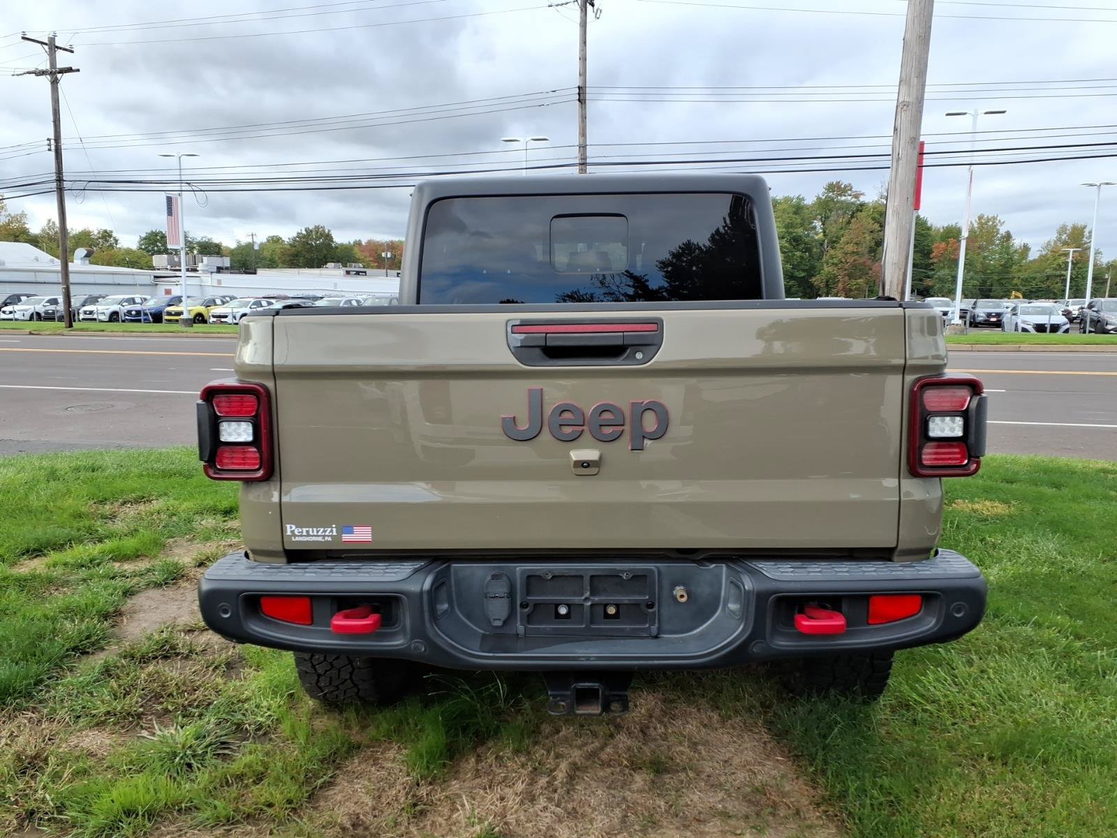 Used 2020 Jeep Gladiator Rubicon AWD/4WD image 4