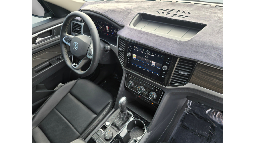 Used 2023 Volkswagen Atlas SE AWD/4WD image 36