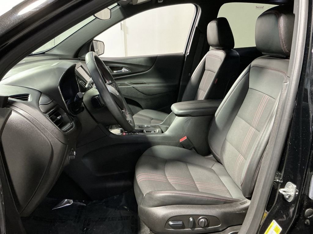 Used 2023 Chevrolet Equinox RS image 21