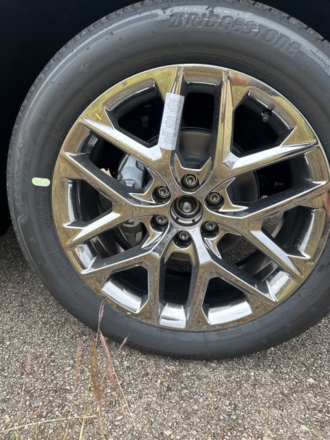 New 2026 Chevrolet Suburban Premier image 15