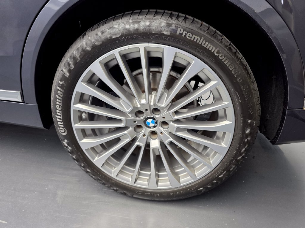 Used 2021 BMW X7 xDrive40i w/ Premium Package 2 AWD/4WD image 19