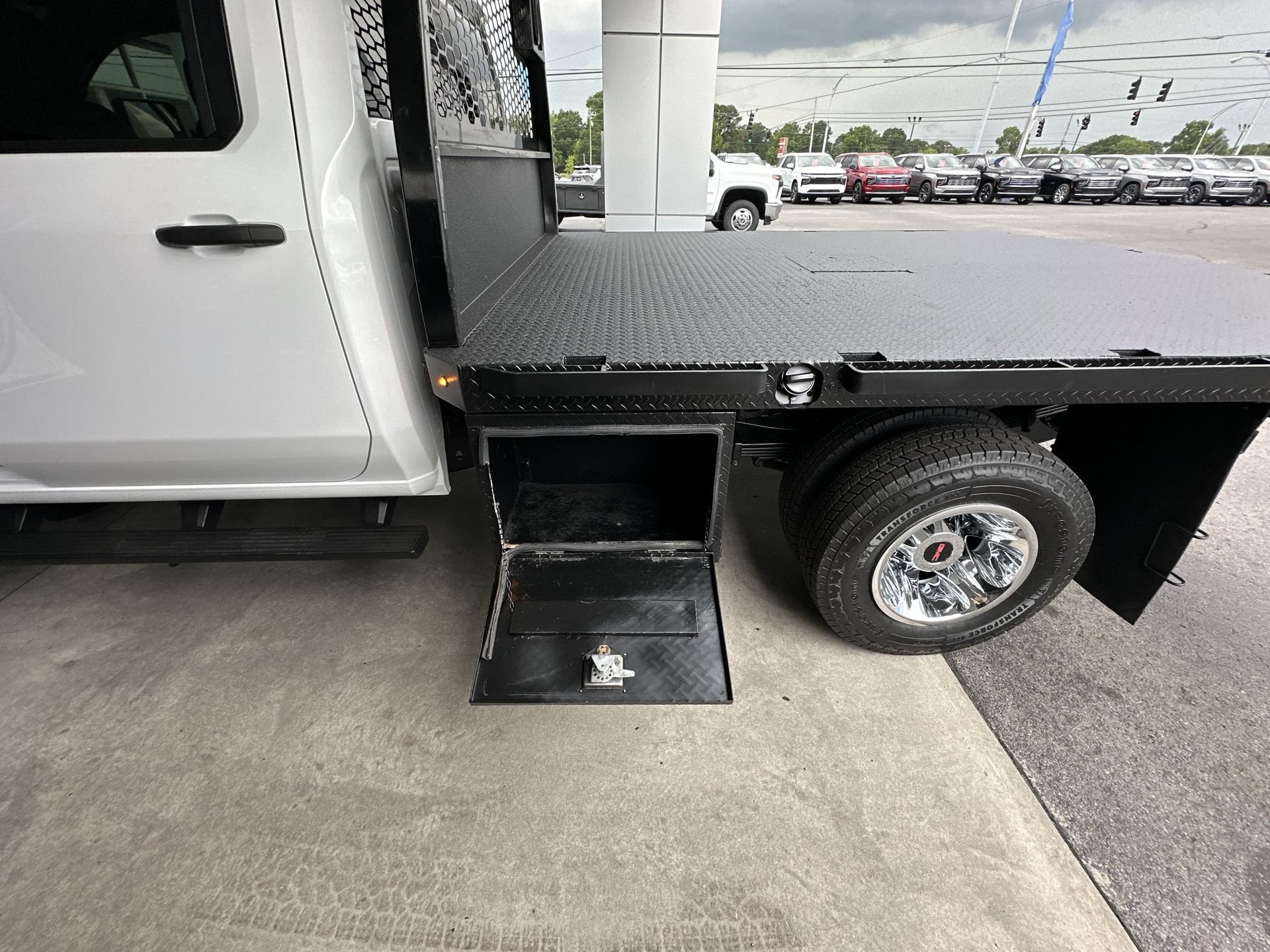 Used 2022 GMC Sierra 3500 Pro w/ Convenience Package AWD/4WD image 32