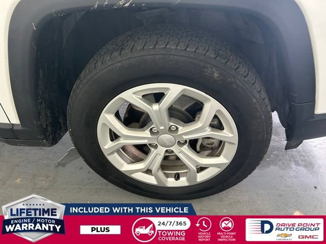 Used 2024 Jeep Compass Latitude AWD/4WD image 9