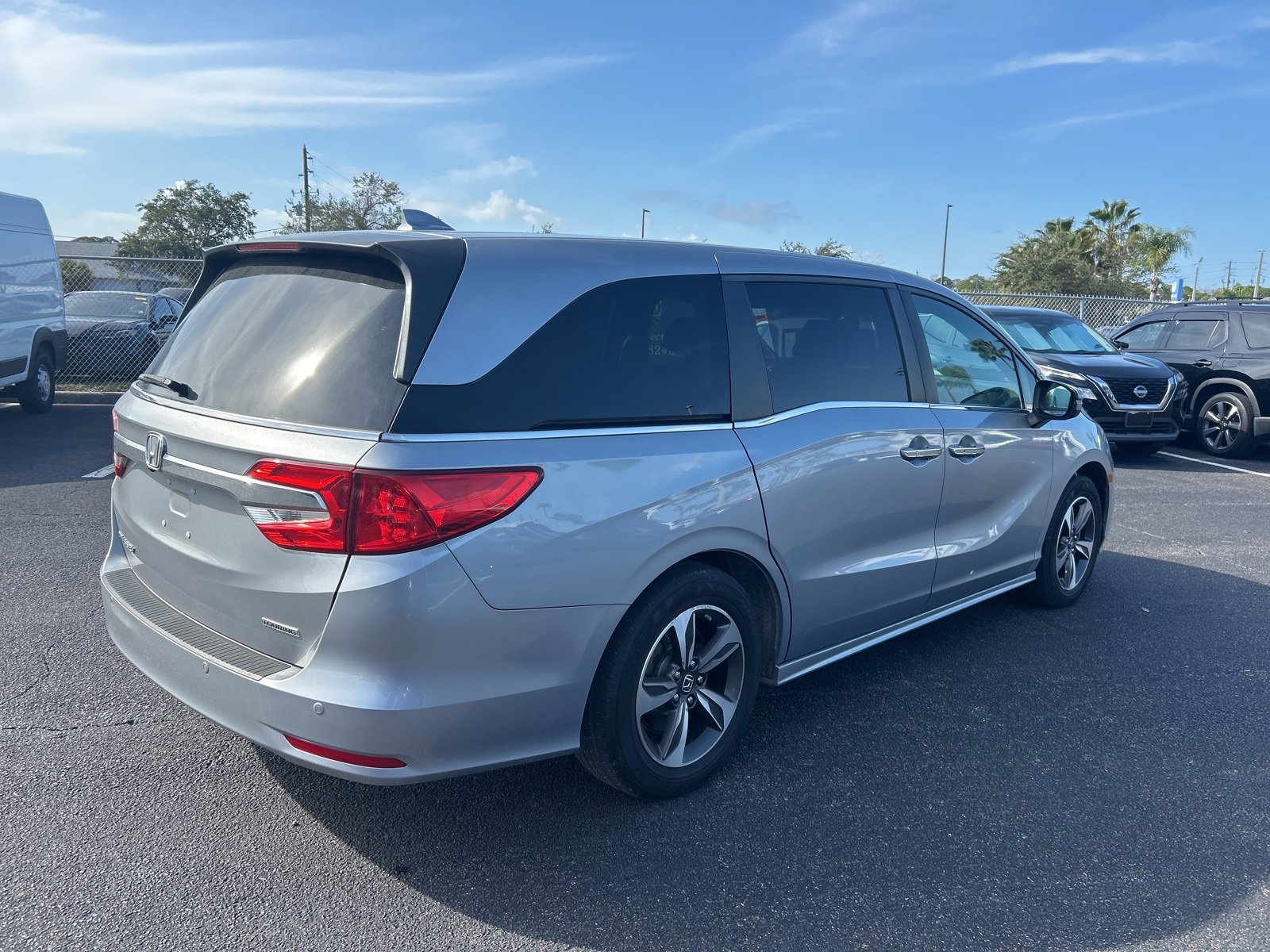 Used 2018 Honda Odyssey Touring image 7